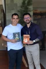 Vitor Novaes em evento de networking