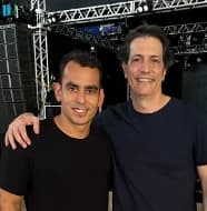 Vitor Novaes em evento de networking