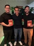 Vitor Novaes em evento de networking